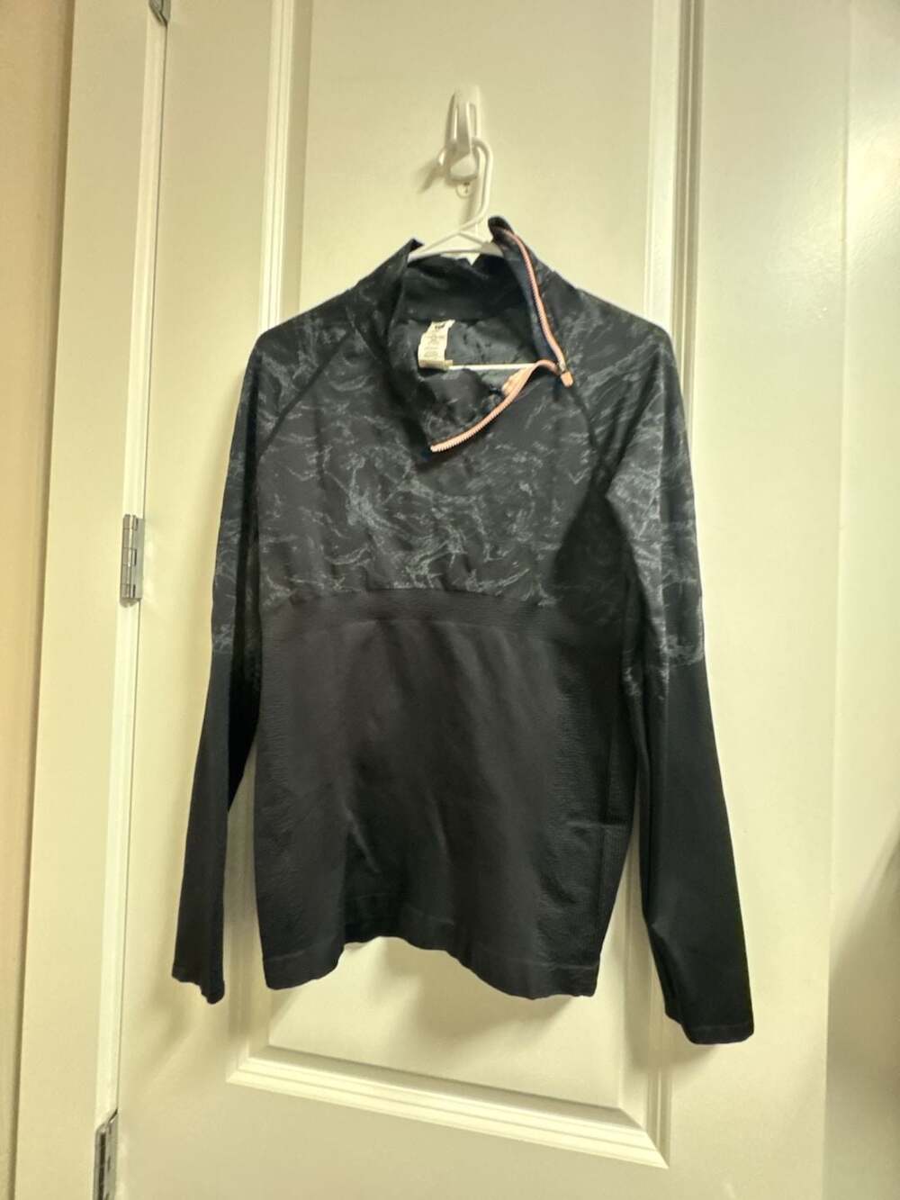 Fabletics Amelie Asymmetrical 1/4 Zip Pullover Medium